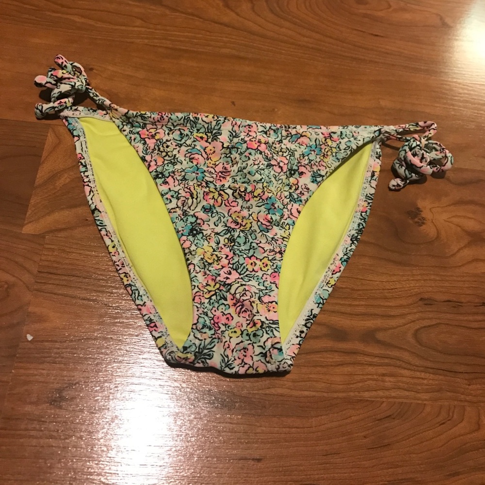 Bikini bottoms