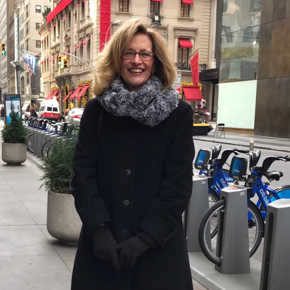 Meet your Posher, Lisa