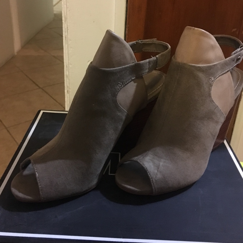 Gorgeous chunky boot heels