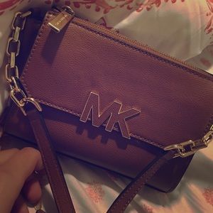 Micheal Kors cute cross body bag !