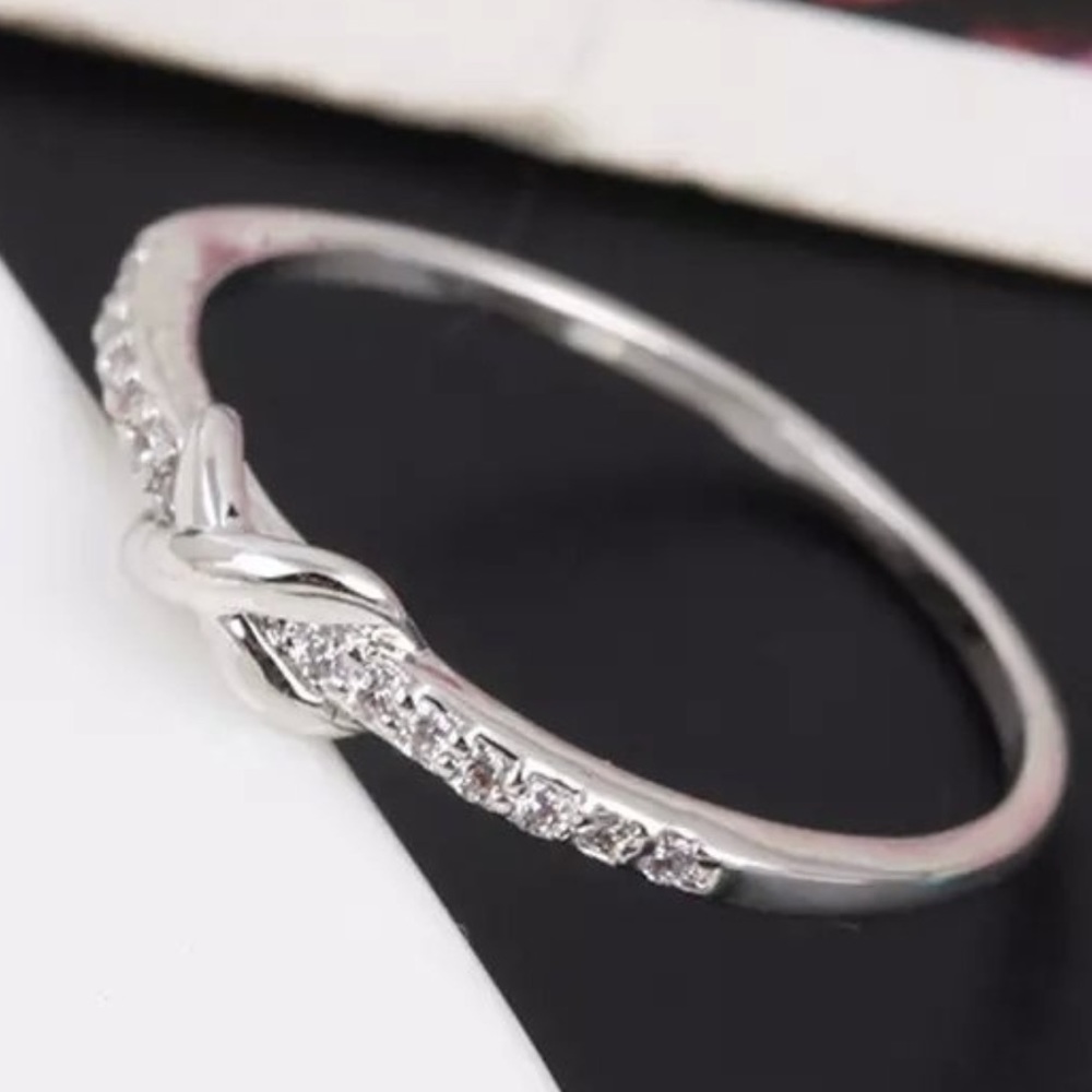 🌺 Crystal Infinity Ring 🌺 - Picture 5 of 5