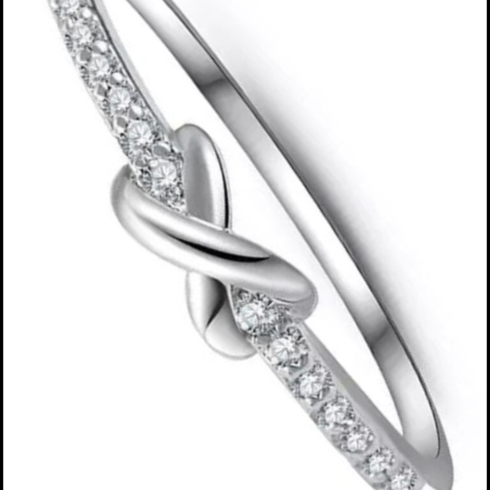 🌺 Crystal Infinity Ring 🌺 - Picture 3 of 5