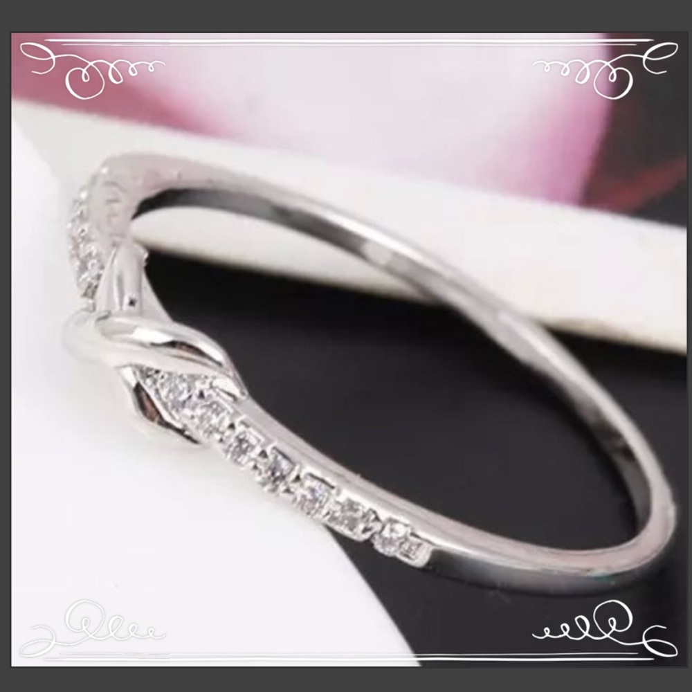 🌺 Crystal Infinity Ring 🌺