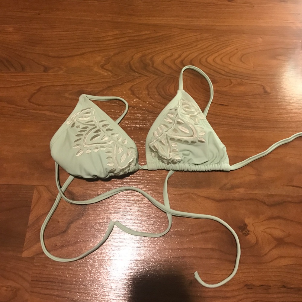 Bikini top