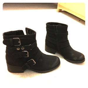 Black Boots