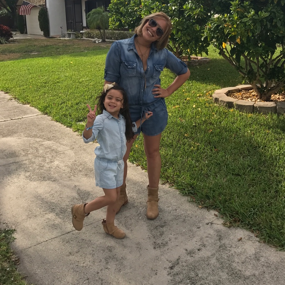 Just fab short denim romper size Med Excellent Con