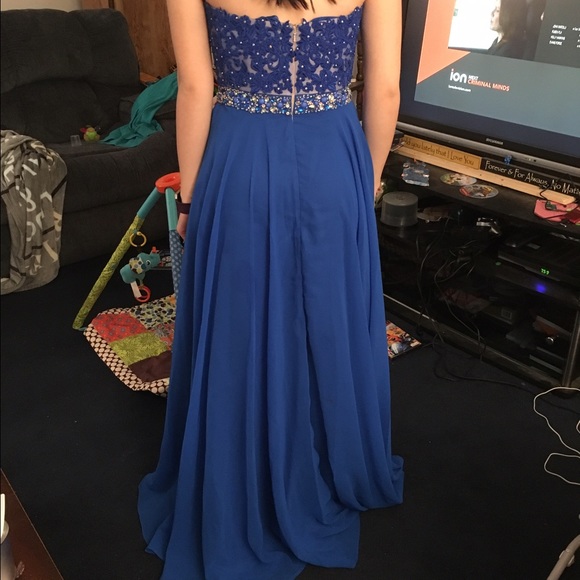 Prom Dress - Picture 4 of 7