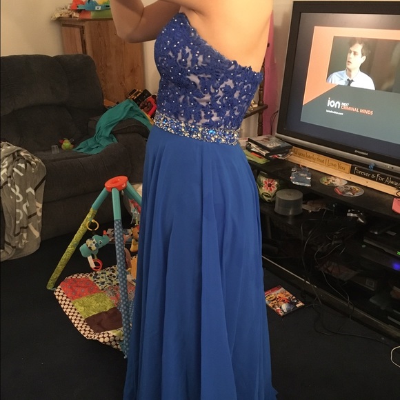 Prom Dress - Picture 5 of 7