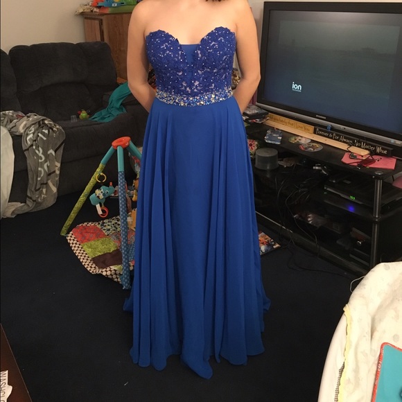 Prom Dress - Picture 6 of 7