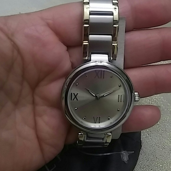 SILPADA SILVER AND GOLDTONE WATCH - Picture 2 of 5