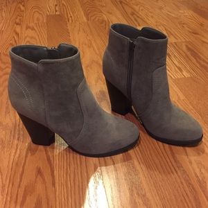 Gray/brown ankle boots