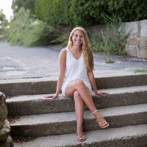 Meet your Posher, Tina