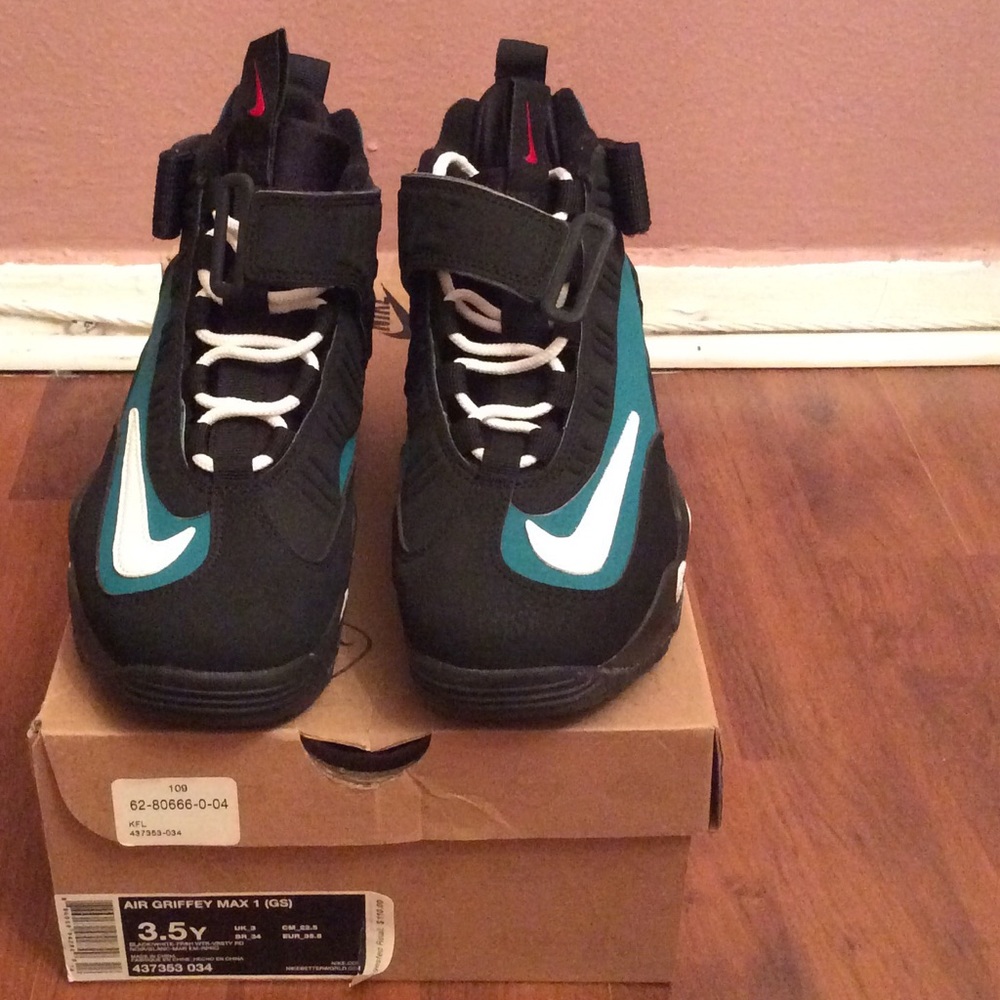 Griffey's