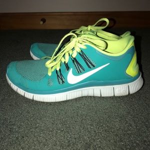 Nike free runs