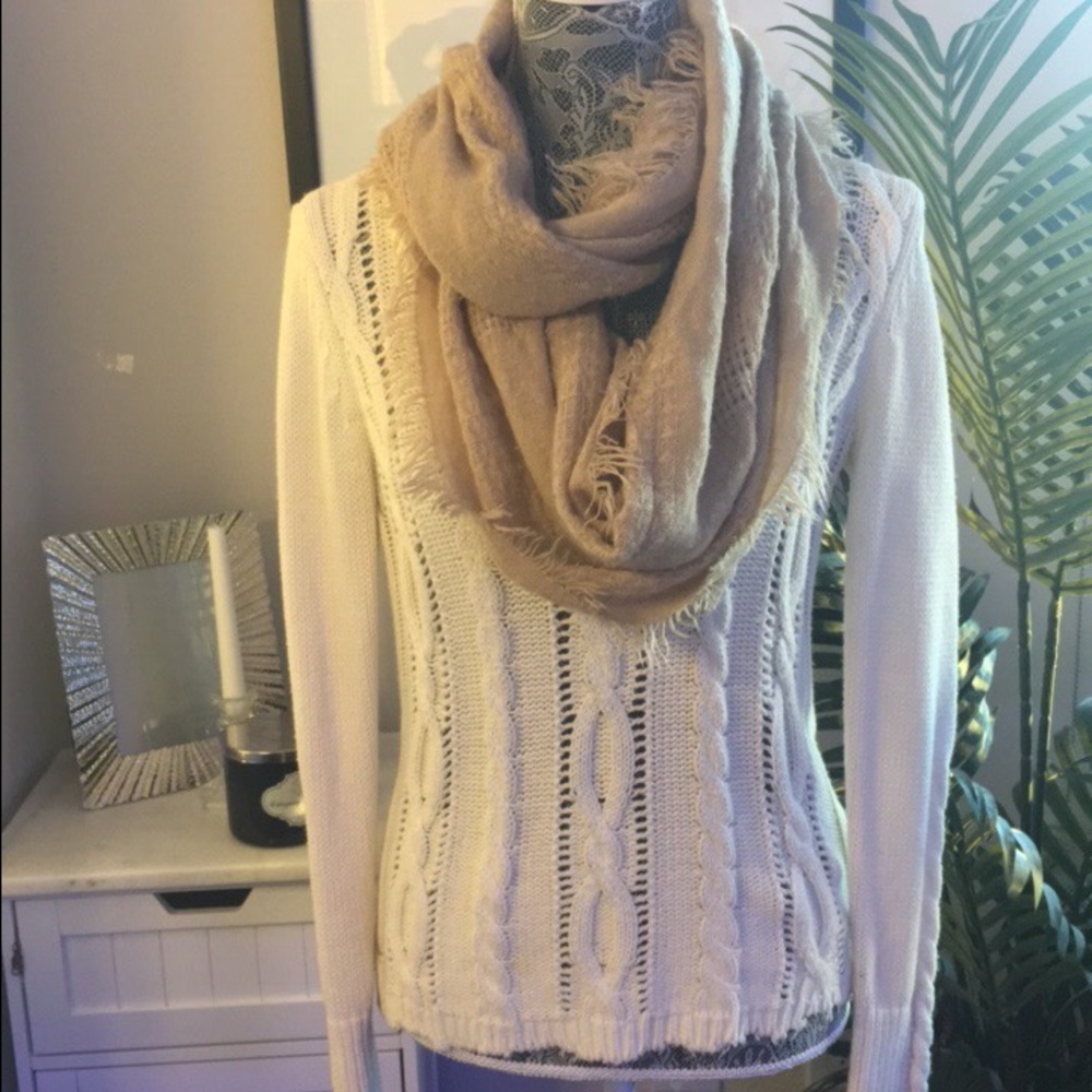 White knitted sweater