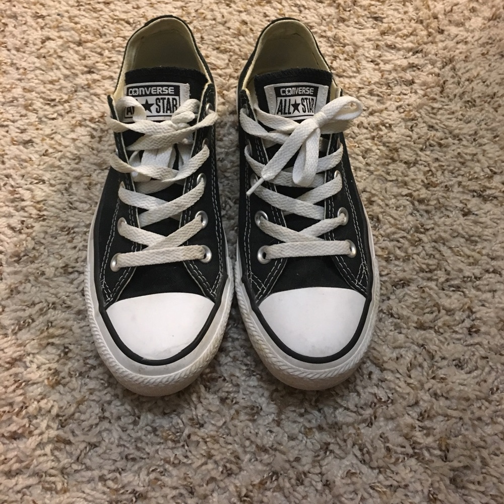 Black Converse size 6