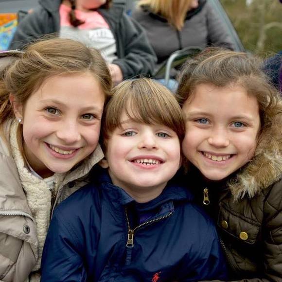 Meet your Posher, Robin - Picture 1 of 1