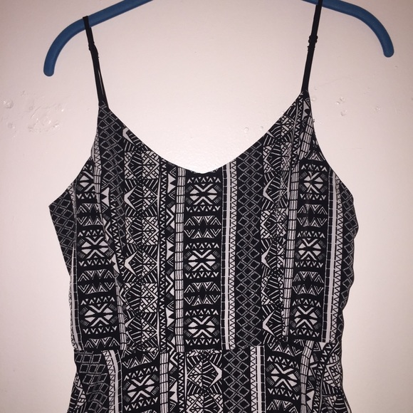 Black Aztec flowy baby doll dress - Picture 2 of 4