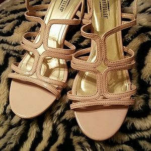 Patent wedge sandals