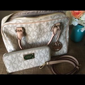 🌸MICHAEL MK Satchel & Wallet🌸