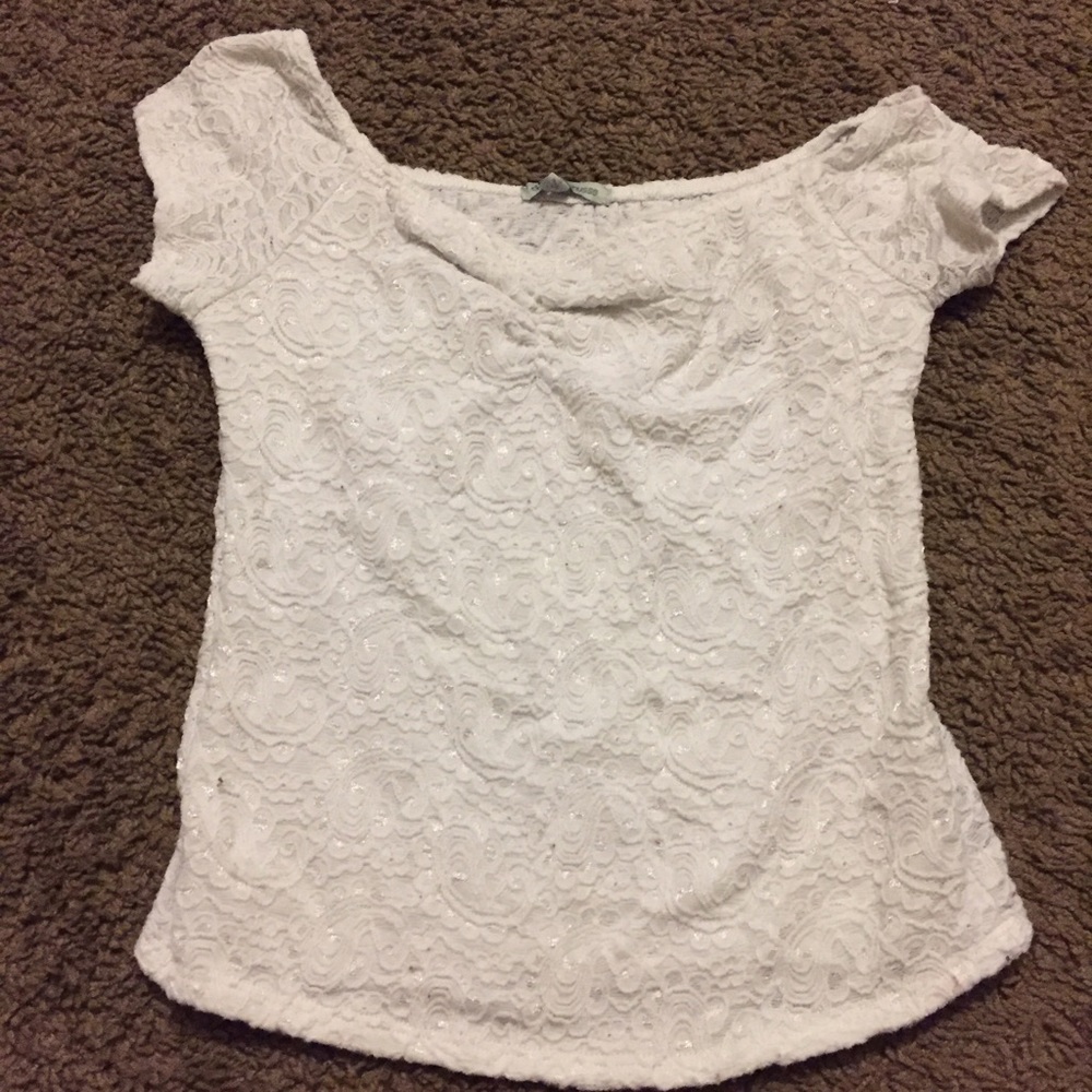 Lace belly shirt