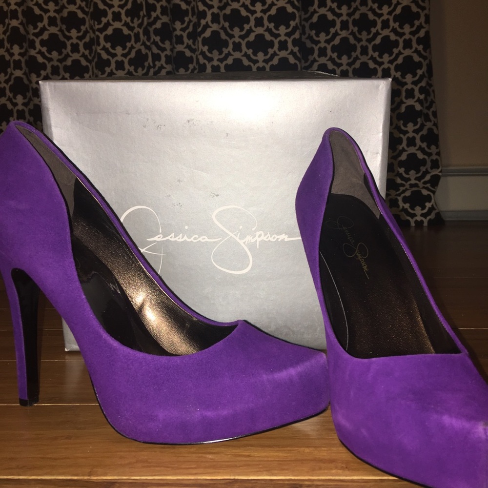 Worn purple Jessica Simpson pumps SZ 10