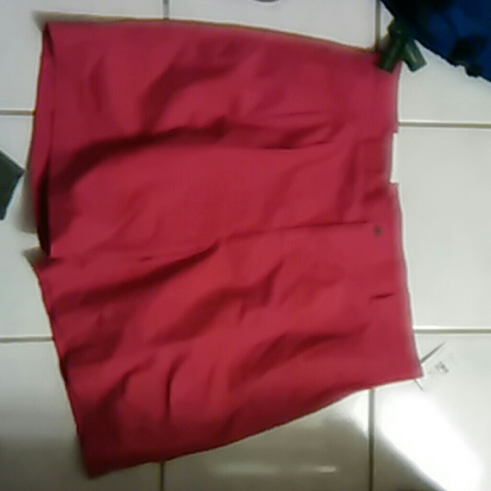 Red shorts Pulitzer