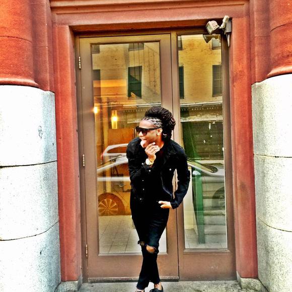 Meet your Posher, Rio - Picture 1 of 1