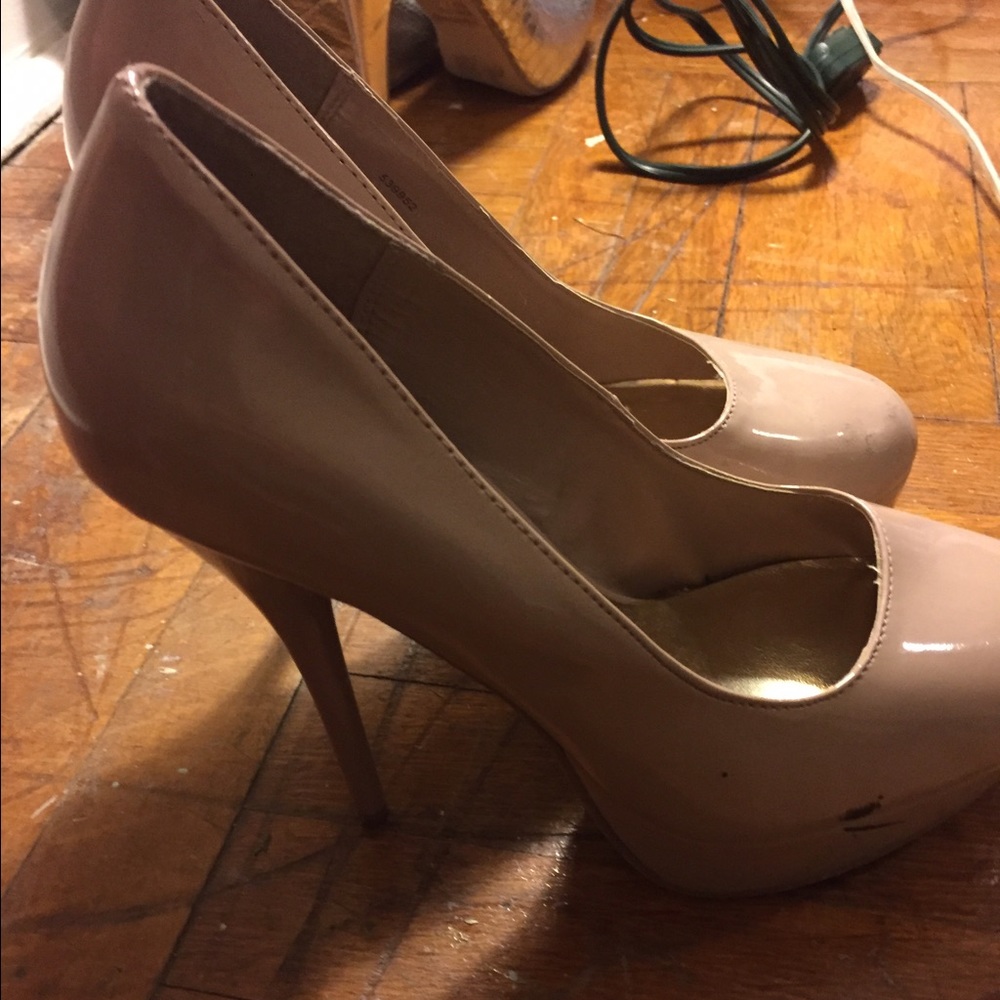 Tan heels