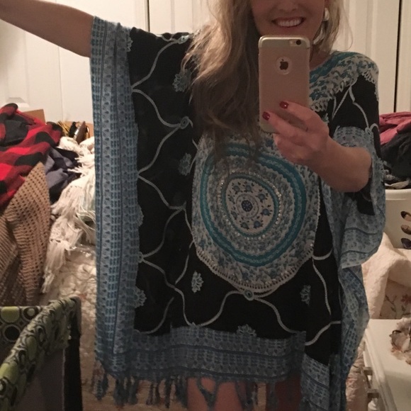 Beach Coverup the color is blue and black - Picture 1 of 4