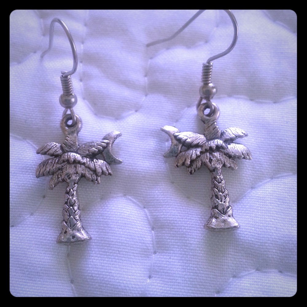 3/$15 Palmtree earrings. BOGO DEAL!
