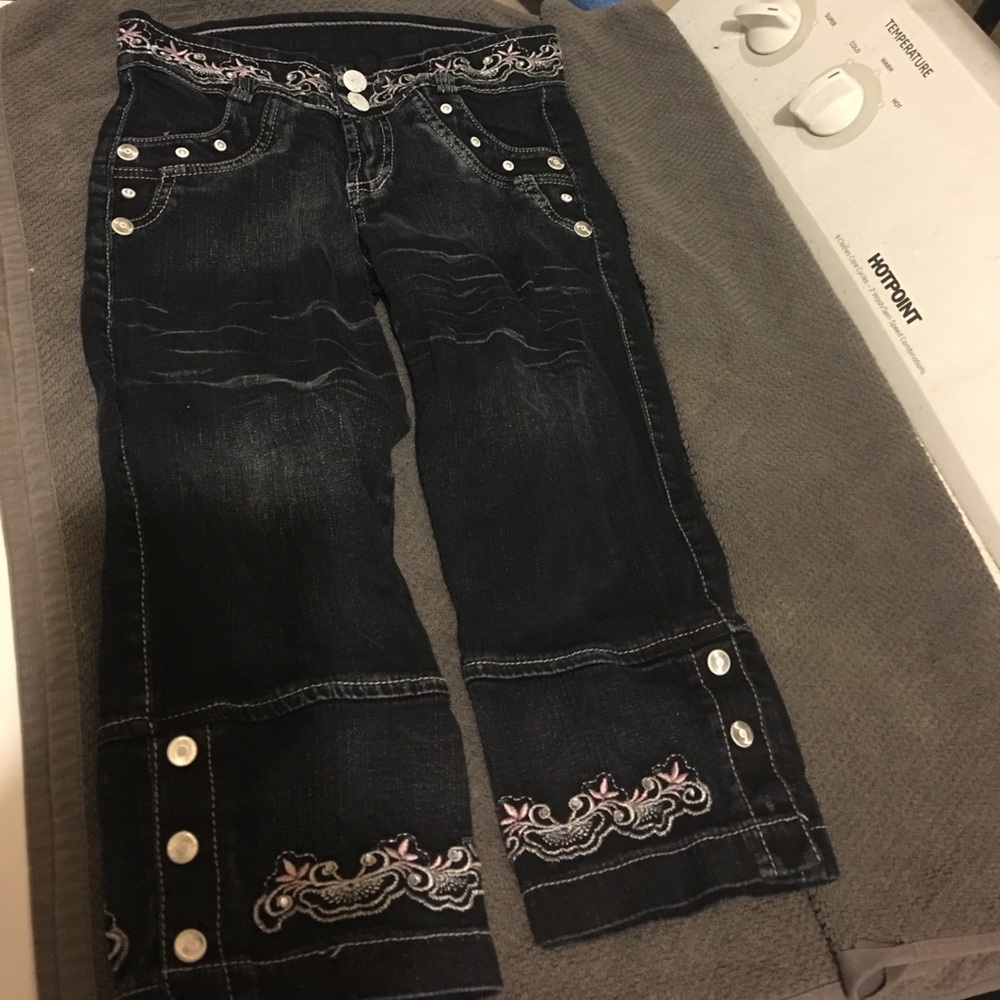 Girls bedazzled Capri jeans