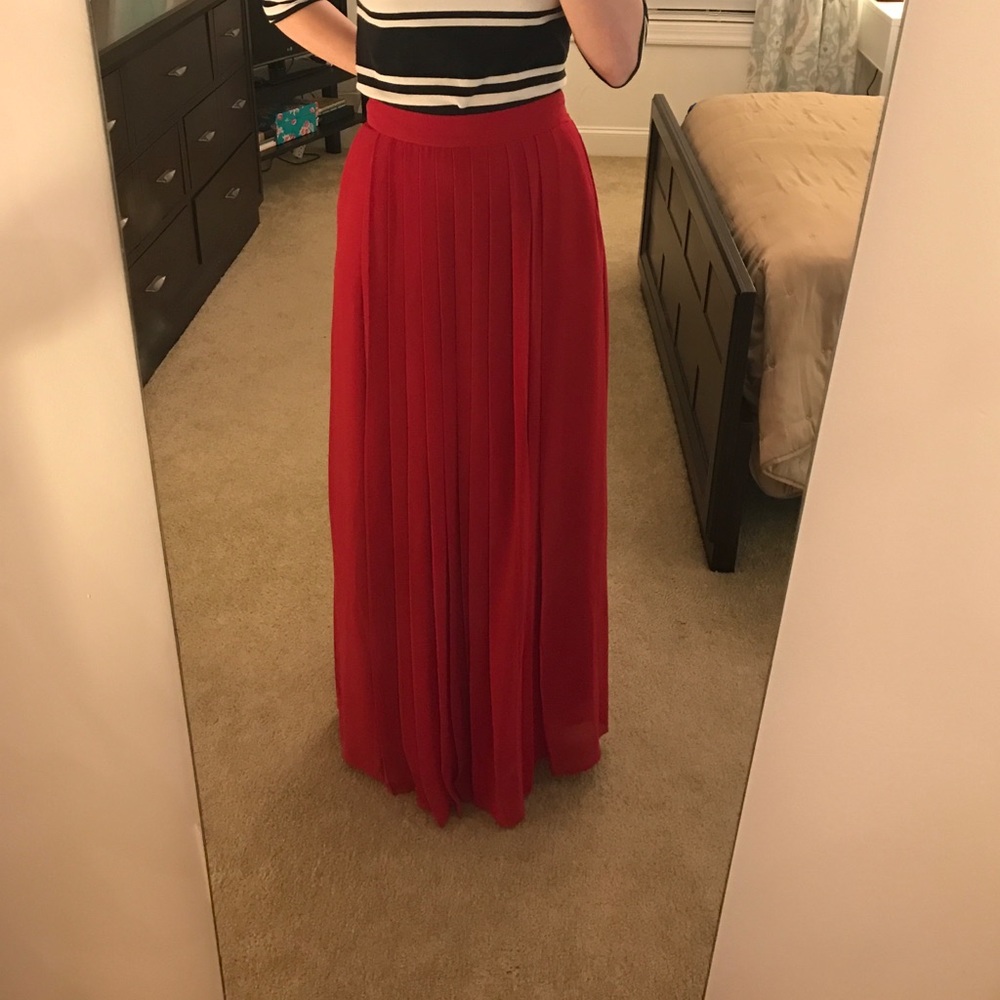 Elegant Red Maxi Skirt with Pockets
