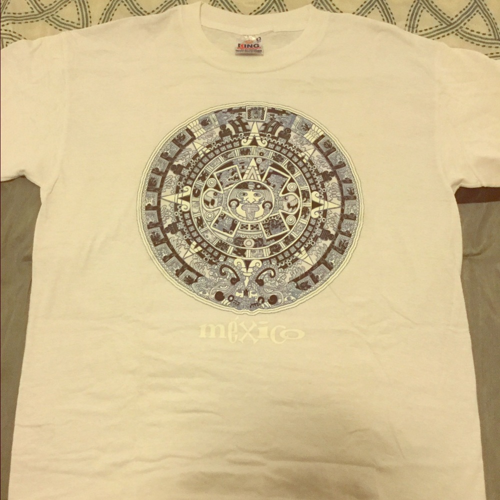 White T-shirt of Maya's Calendar
