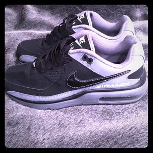 NIKE AIRMAX 👛👡👗Bundle N Save 👢👠👙