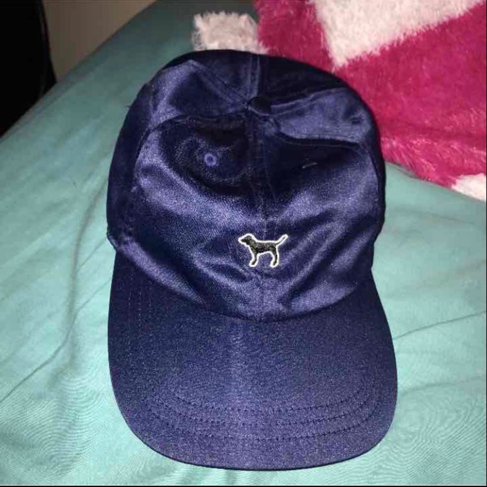 VS PINK hat