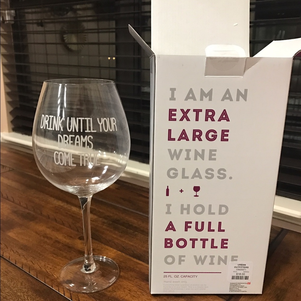 XL Urban Outfitters wine glass