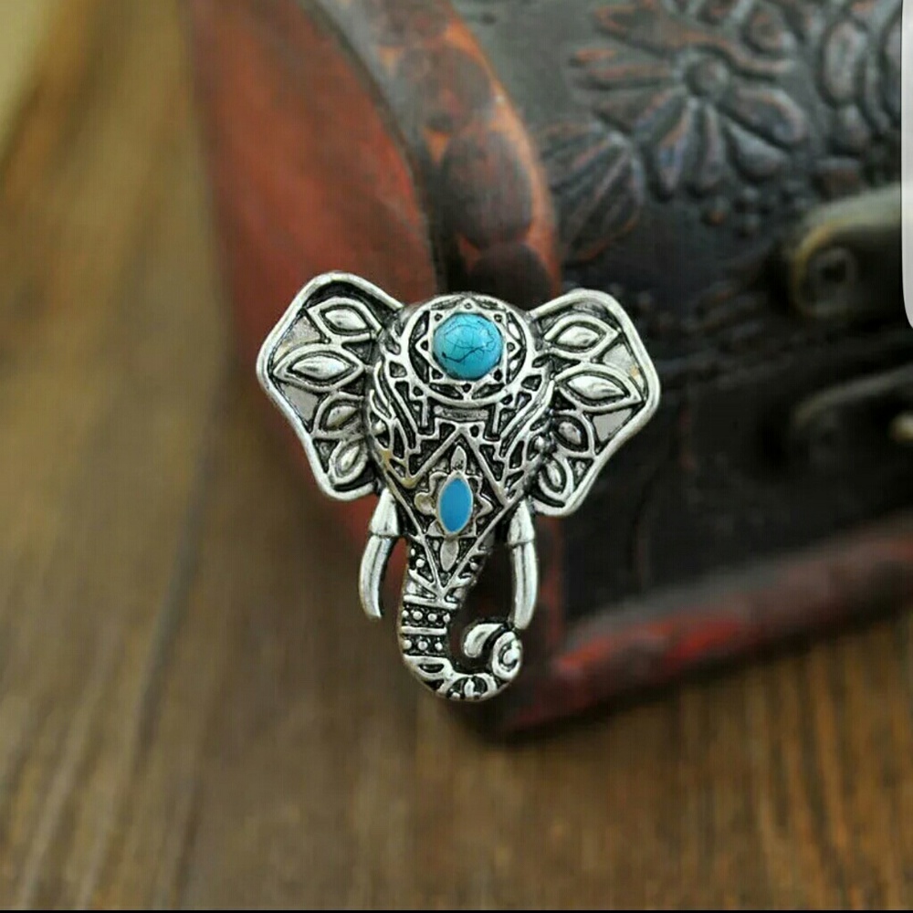 🌹Beautiful Adjustable Vintage Elephant Ring! - Picture 3 of 8