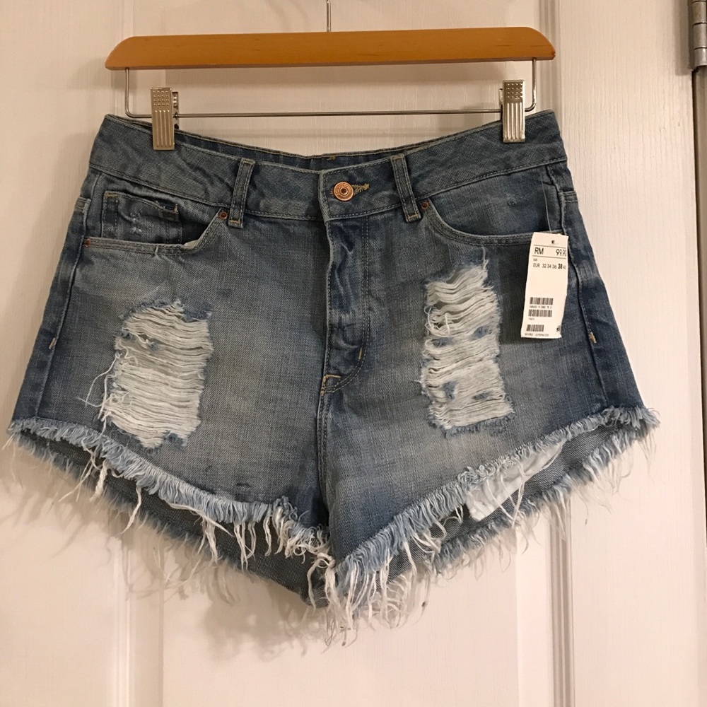 Brand new high waisted jean shorts