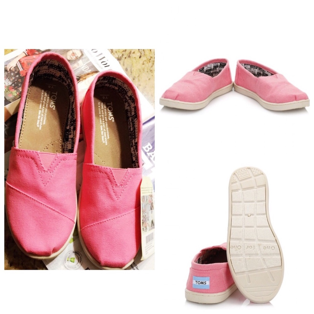 SOLD!!!! BUBBLE GUM PINK CANVAS YOUTH SIZE 6