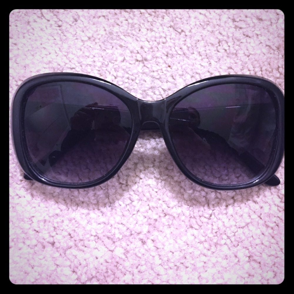 Steve Madden Sunglasses