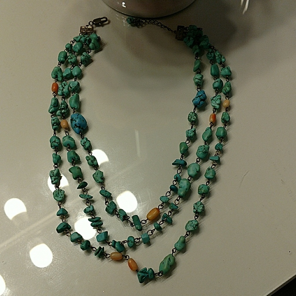 Necklace - Picture 2 of 3