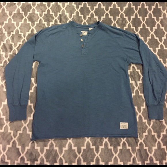 English Laundry Other - Lions Crest by English Laundry - Long Sleeve