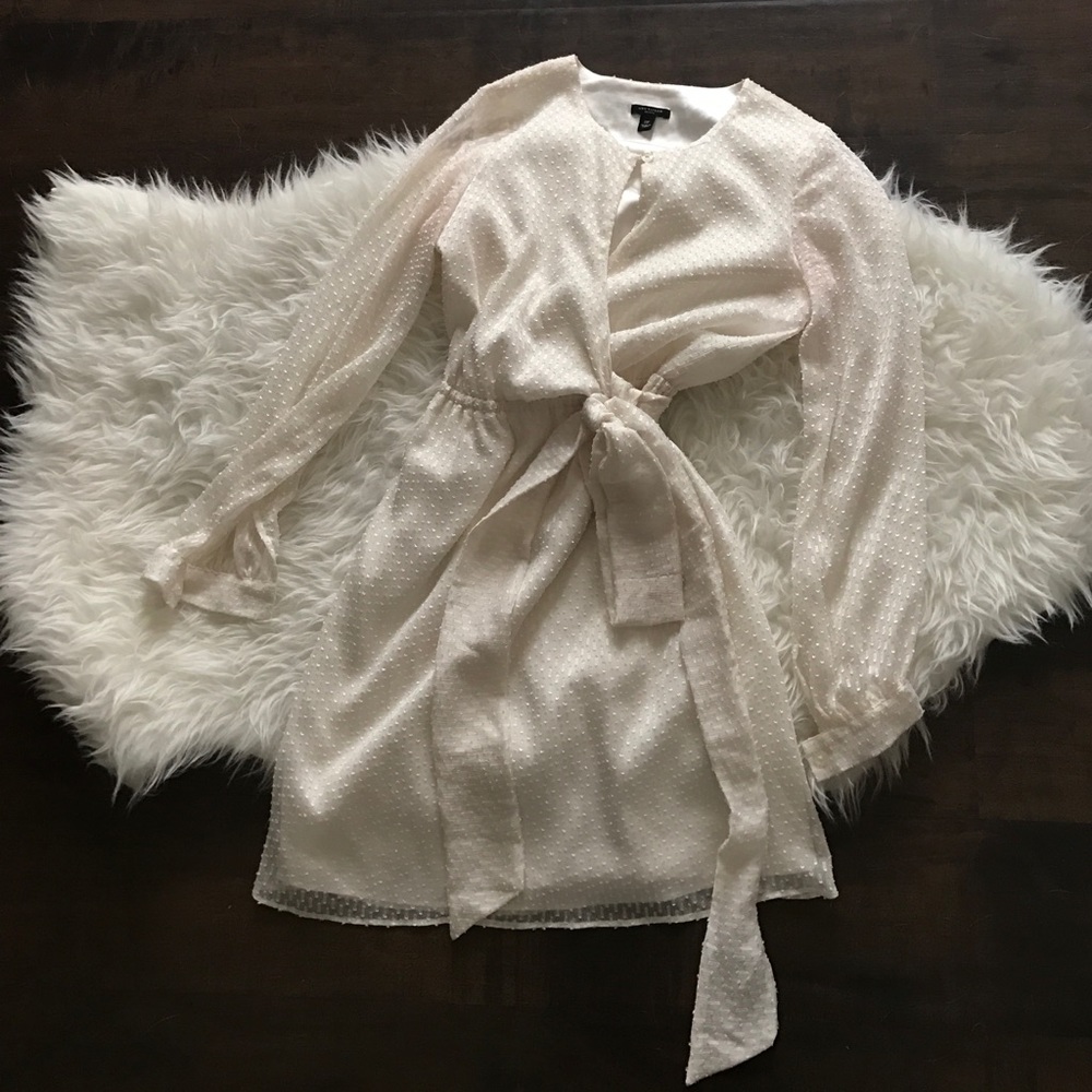Ann Taylor - white dress