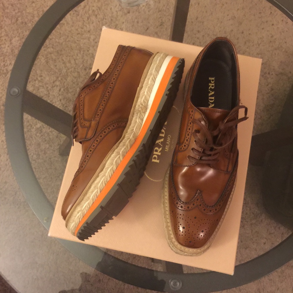 ⭐Sold⭐Authentic Prada Platform Oxford Sneaker 38