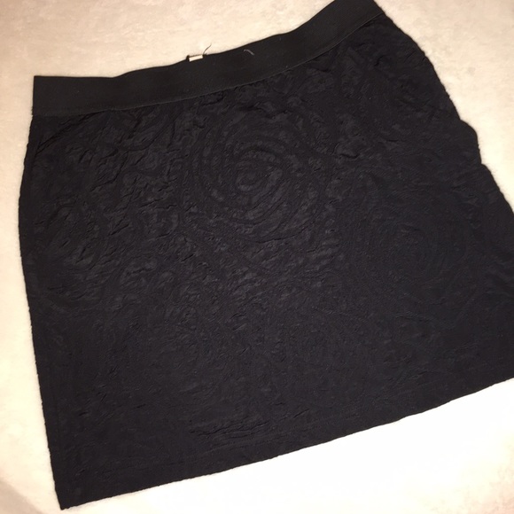 Black Mini Skirt - Picture 1 of 3