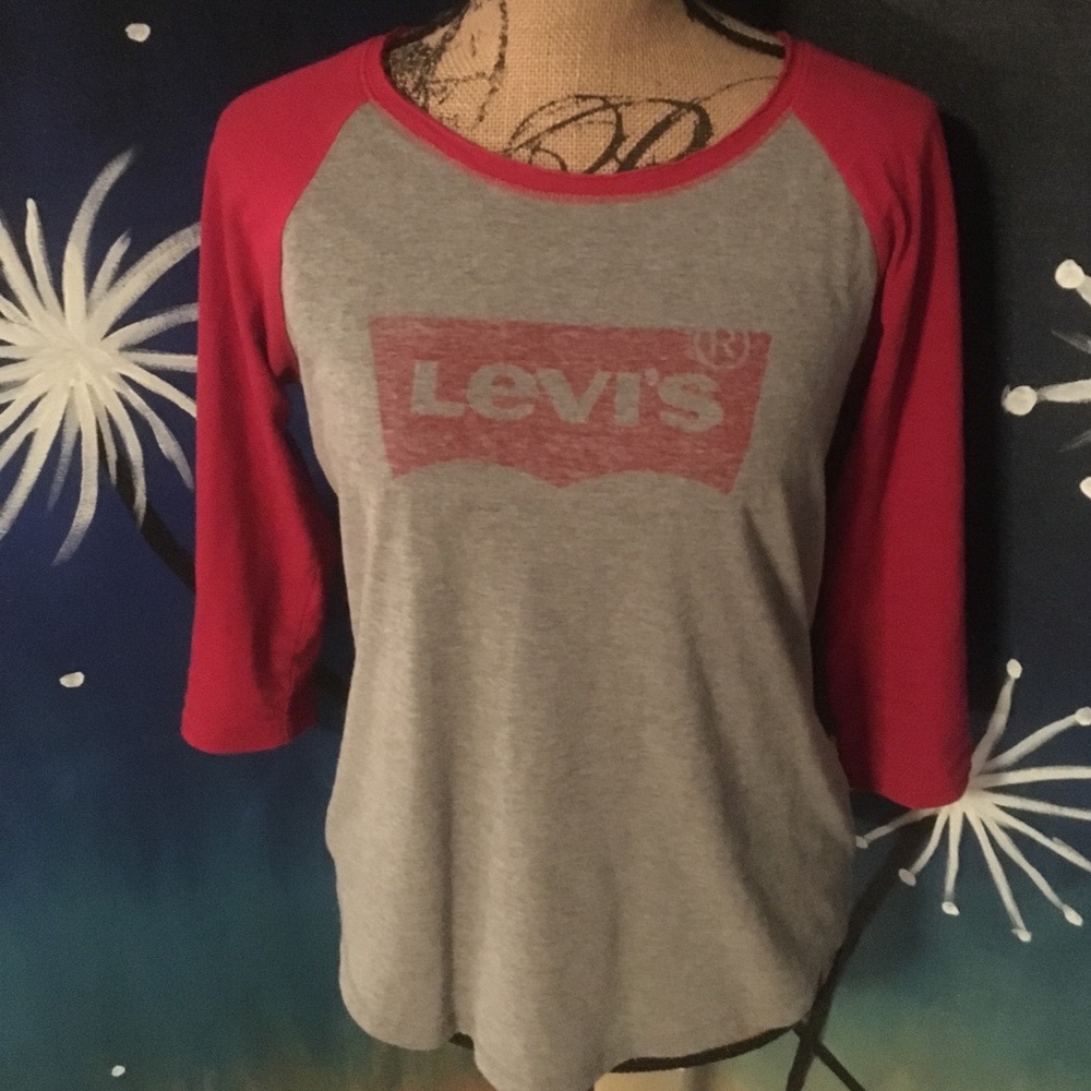 Levi's tee shirt