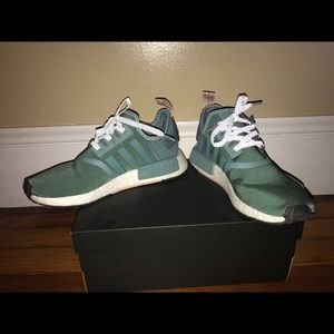 Adidas nmd r1 vapor steel teal and pink