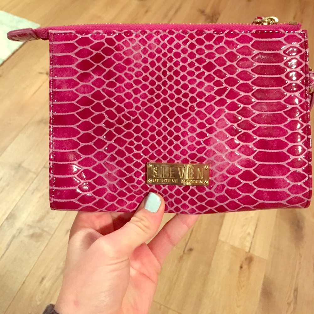 Steve Madden snakeskin clutch