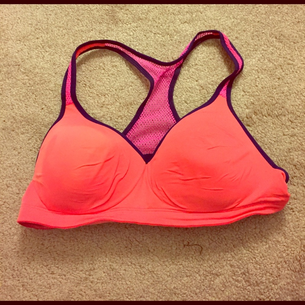 VS Pink Yoga Push Up Bra